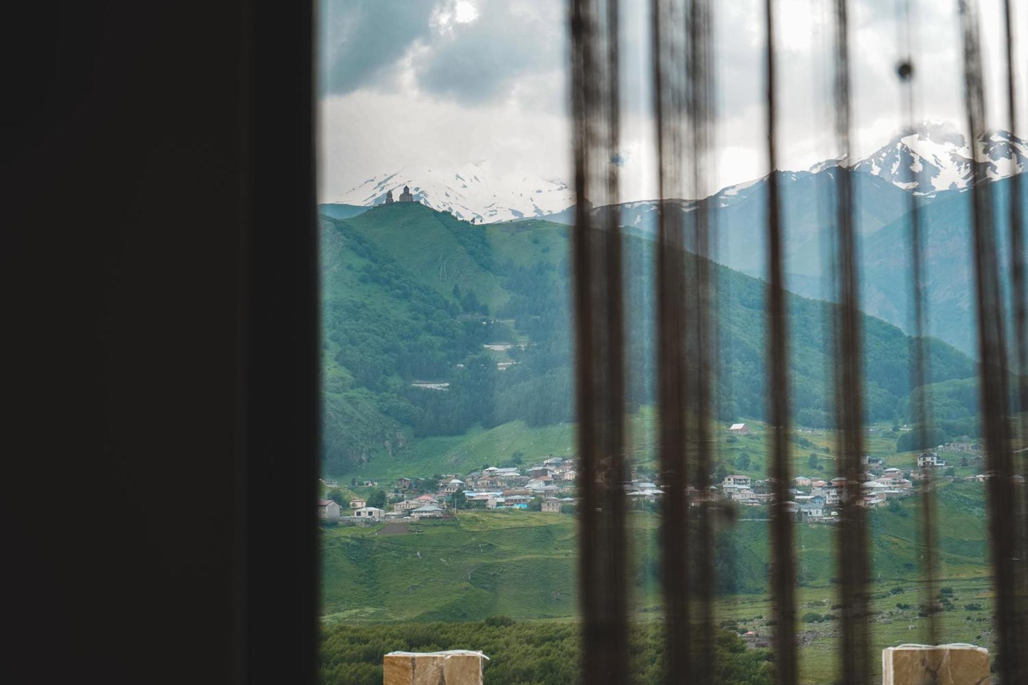 Hotel Toliketi カズベギ エクステリア 写真