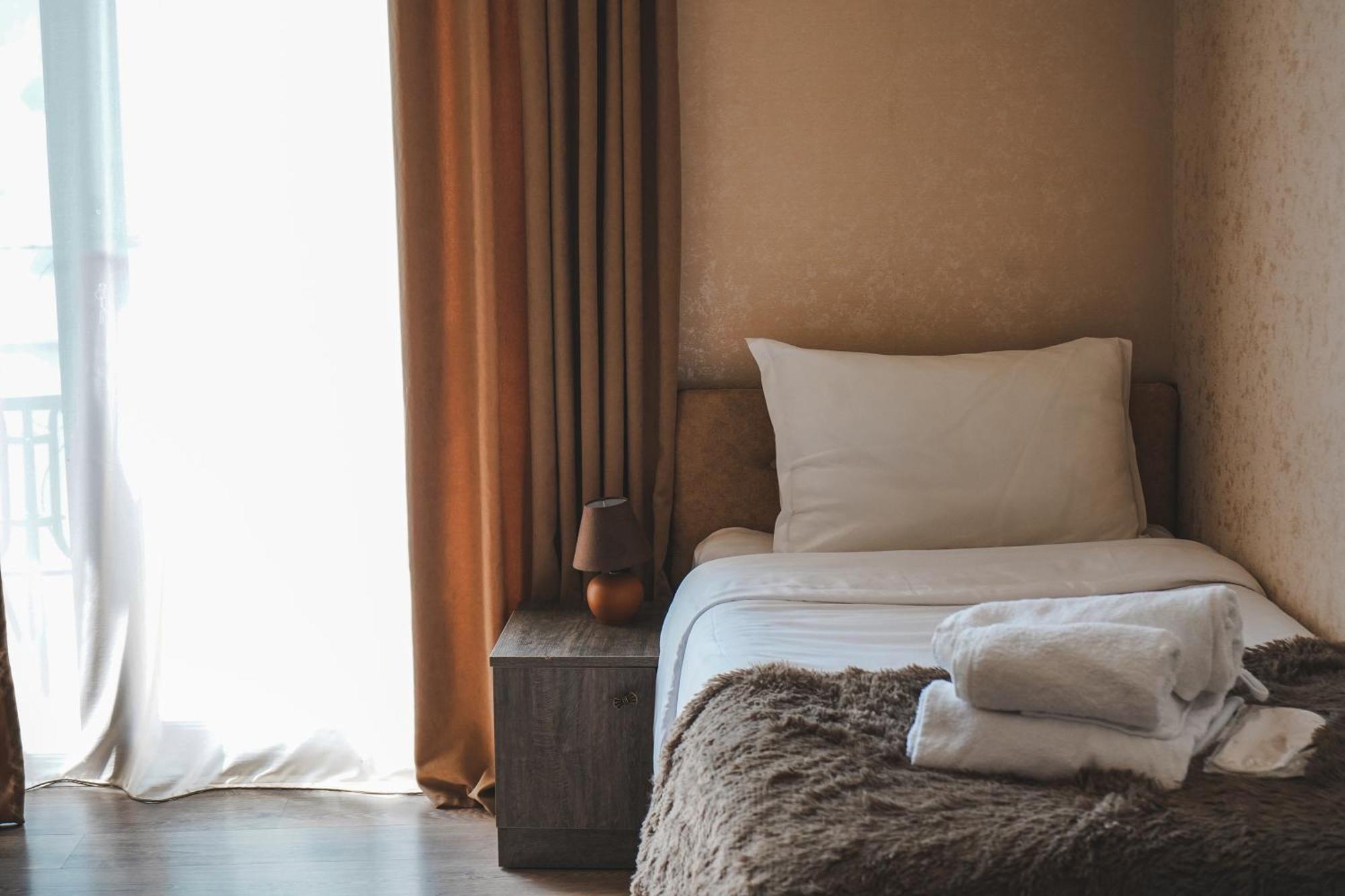 Hotel Toliketi カズベギ エクステリア 写真